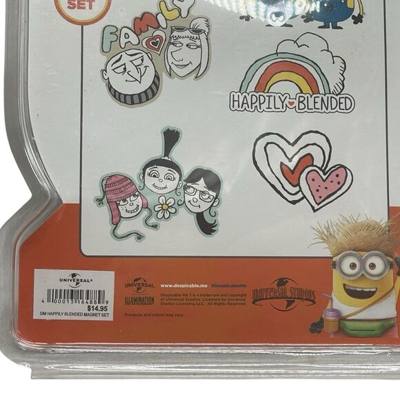 Universal Studios Despicable Me 3 Happily Blended PVC Magnet Set New - Picture 5 of 8